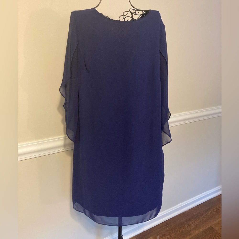 Stunning SLNY Perfect BLUE Shift BELL SLEEVE Knee Length Dress Women's …